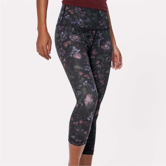 Lululemon Wunder Under Crop Hi-Rise Frozen Flourish Multi size 4 - Picture 3 of 13